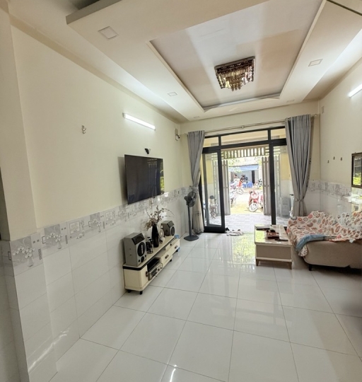 GIÁ MỚI 9.6 TỶ – NHÀ MẶT TIỀN KINH DOANH SONG HÀNH – 2 MẶT TRƯỚC SAU – 3 TẦNG MỚI – TÂN HƯNG THUẬN Q12