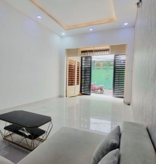 70m² Nguyễn Duy Cung, Tân Bình – Gần Emart – 2 Tầng – 3PN (Có PN Trệt) – Hẻm Gần Ô Tô – Giá 5.1 Tỷ TL