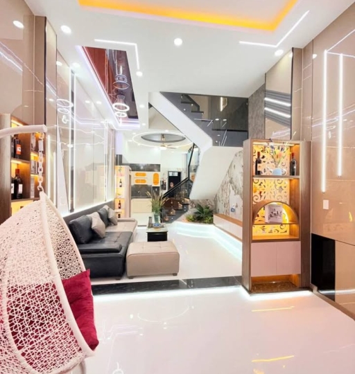 Bán Nhà Dĩ An Bình Dương Gần Vincom 550